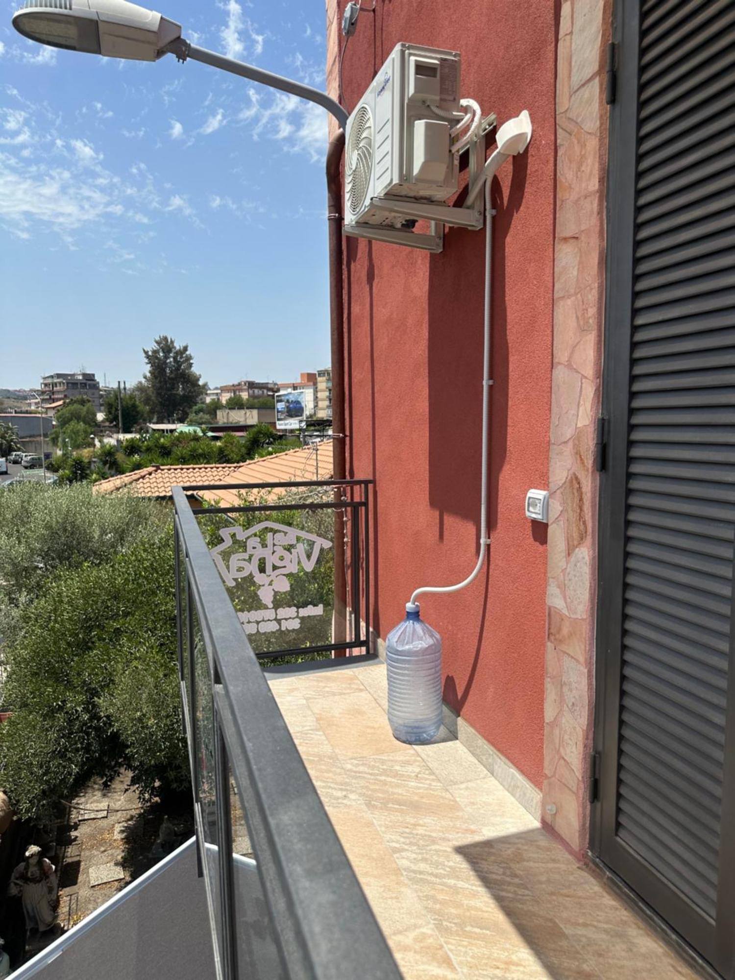 Casa La Vigna Bed & Breakfast Catania Bagian luar foto